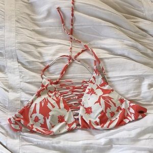 NWOT O’Neill Swim Top